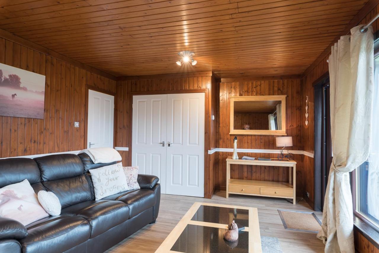 Bluebell Lodge 9 With Hot Tub Newton Stewart Eksteriør billede